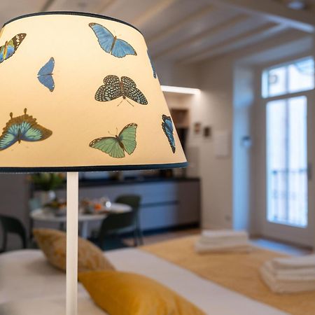 La Farfalla Blu - Boutique Apartment Бергамо Екстериор снимка